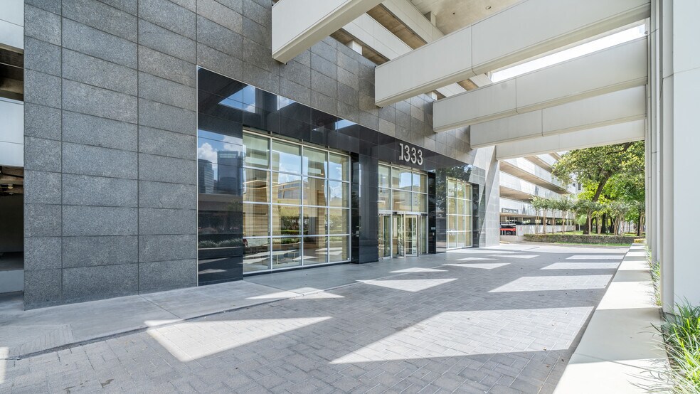 More Photos Of 1233 West Loop S, Houston Unknown For Lease