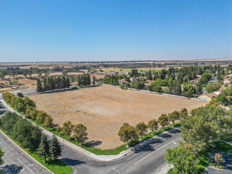 More Photos Of 480 Lakeview Dr, Fresno Land For Sale