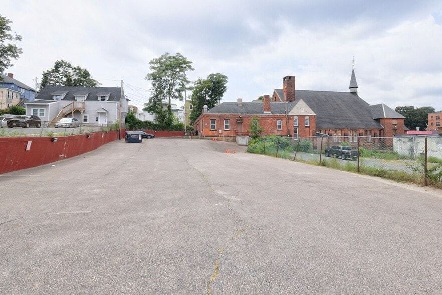 More Photos Of 829 Main St, Worcester Religious Facility For Sale