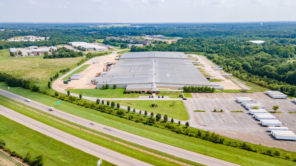 Primary Photo Of 3301 Adams Farm Rd, Belden Distribution For Lease