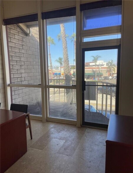 More Photos Of 310 Vista Del Mar, Redondo Beach Loft Creative Space For Lease