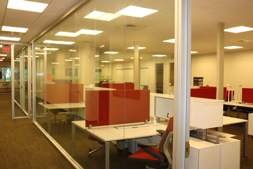 More Photos Of 8025 Creedmoor Rd, Raleigh Office For Sale