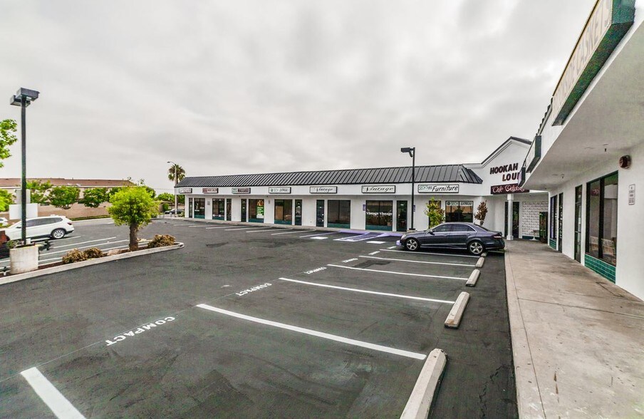 More Photos Of 6300-6320 Lincoln Ave, Cypress Storefront Retail Office For Sale