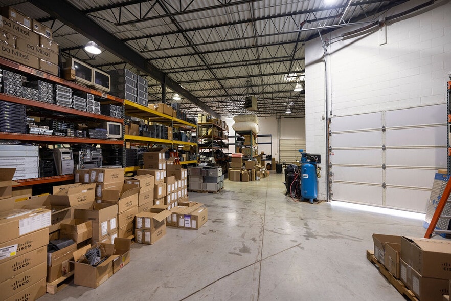 More Photos Of 3209 Terminal Dr, Eagan Warehouse For Sale