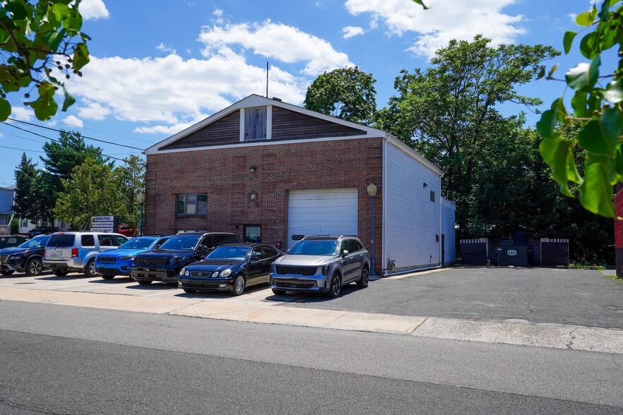 More Photos Of 6-8 Spring St, Freehold Office For Sale
