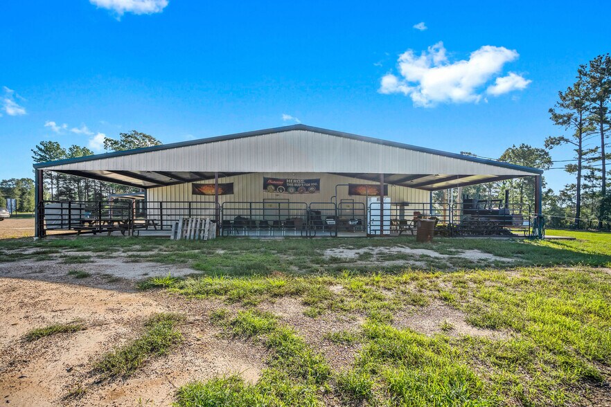 More Photos Of 4951 US Highway 190 W, Livingston Office For Sale