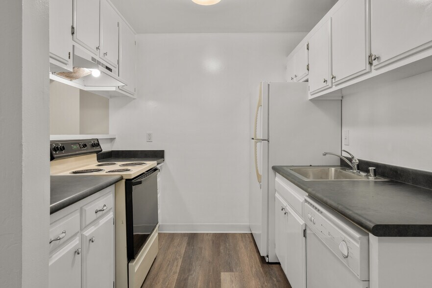 More Photos Of 401 Pine St, Mill Valley Apartments For Sale