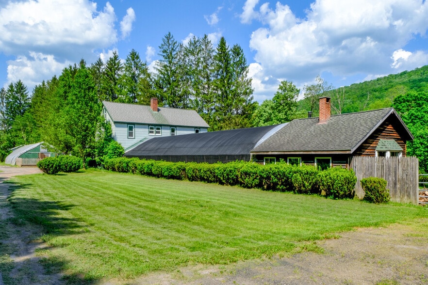 Primary Photo Of 265 Main St, Delhi Garden Center For Sale