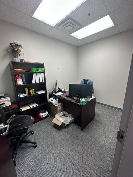 More Photos Of 10700 World Trade Blvd, Raleigh Warehouse For Lease