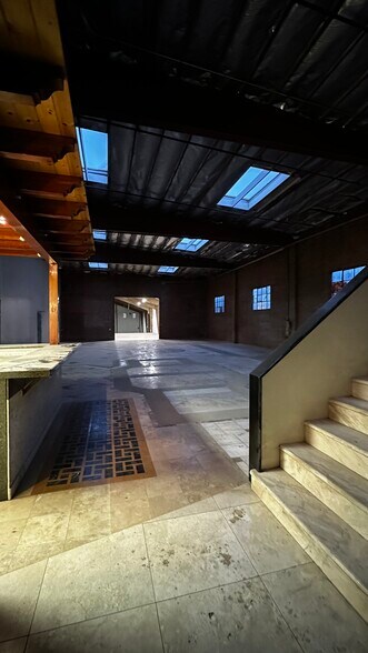 More Photos Of 8647 San Fernando Rd, Sun Valley Warehouse For Lease