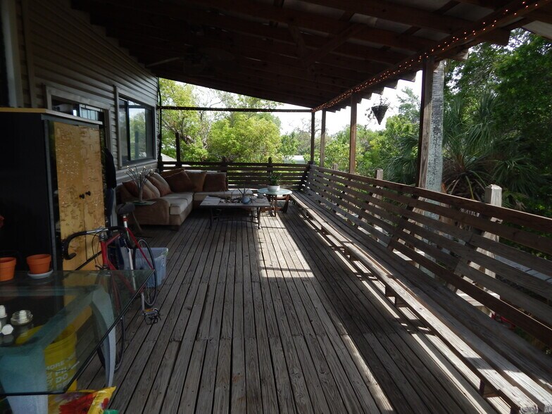More Photos Of 547 Grove St N, Saint Petersburg Apartments For Sale