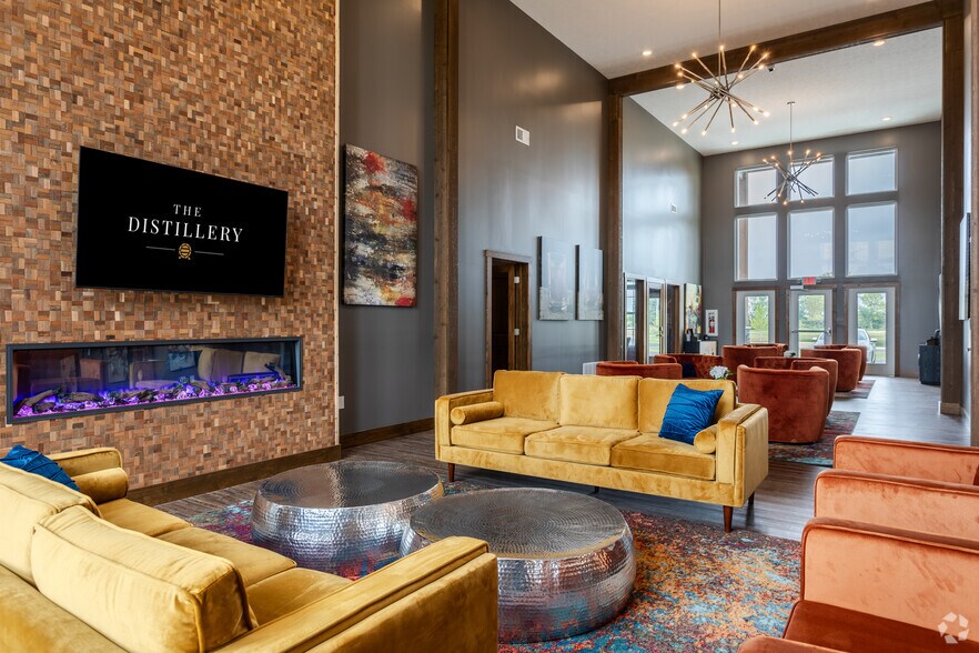 More Photos Of 1812 Bourbon St, Ashville Apartments For Sale