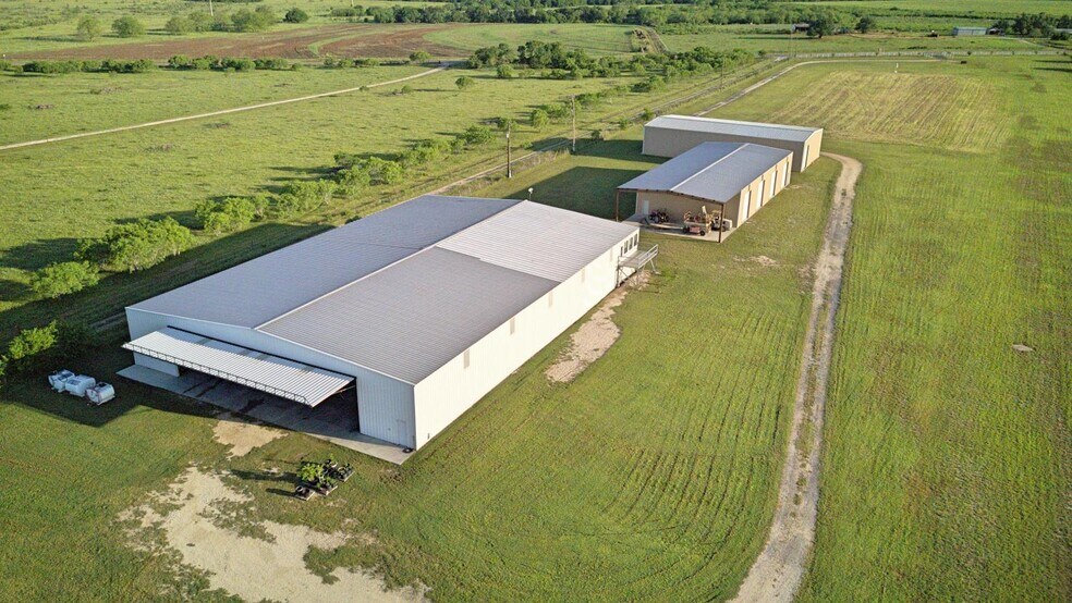 More Photos Of 4545 E FM 775, Seguin Manufacturing For Sale