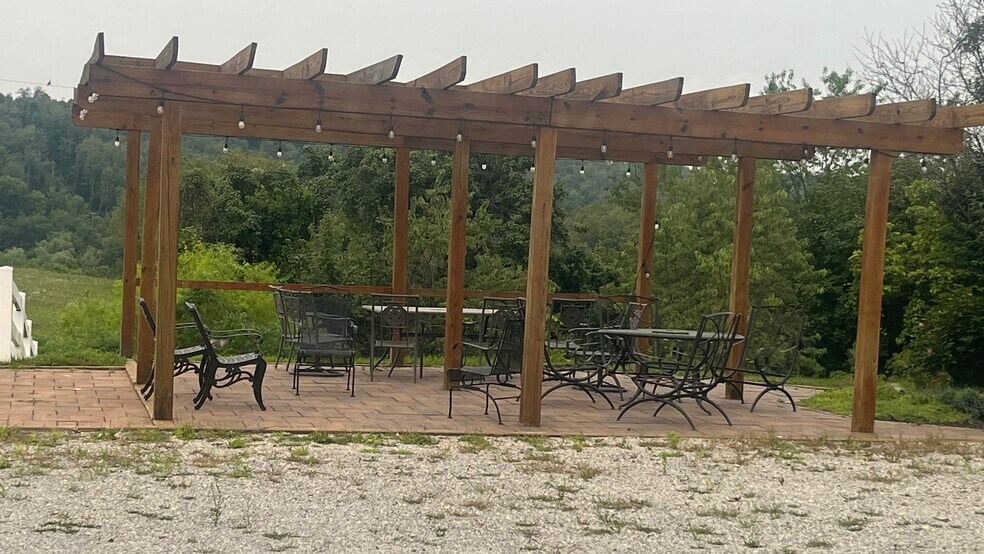 More Photos Of 1504 Smith Township State Rd, Burgettstown Flex For Lease
