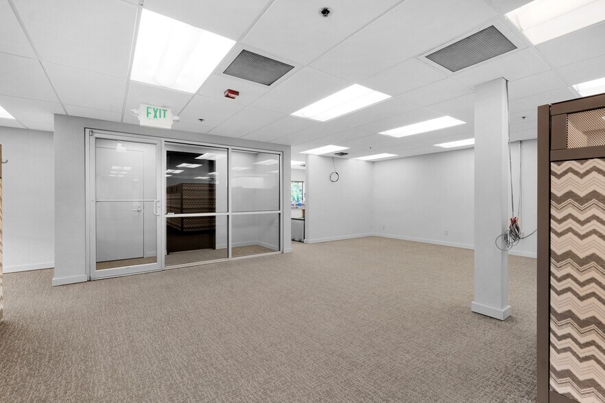 More Photos Of 160 Roy St, Seattle Office Residential For Sale