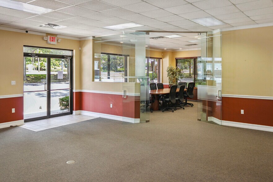 More Photos Of 2777 Miccosukee Rd, Tallahassee Medical For Lease