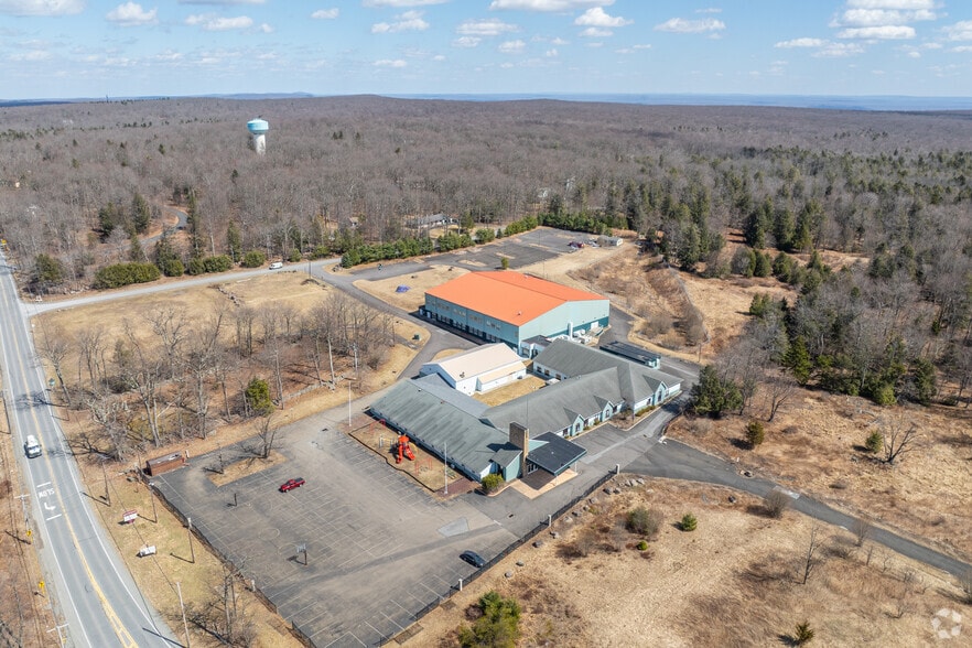 More Photos Of 1110 Carriage Ln, Tobyhanna Schools For Sale