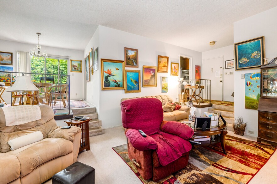 More Photos Of 10961 Rose Ave, Los Angeles Apartments For Sale