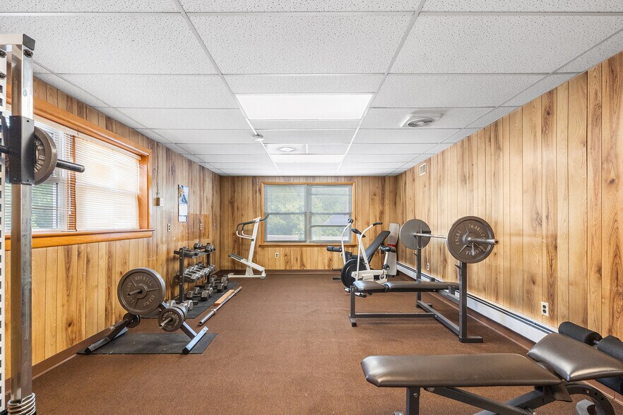 More Photos Of 257 W Nicholson Rd, Audubon Office For Sale