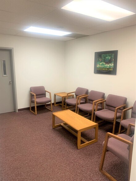 More Photos Of 4139 W 123rd St, Alsip Service For Sale