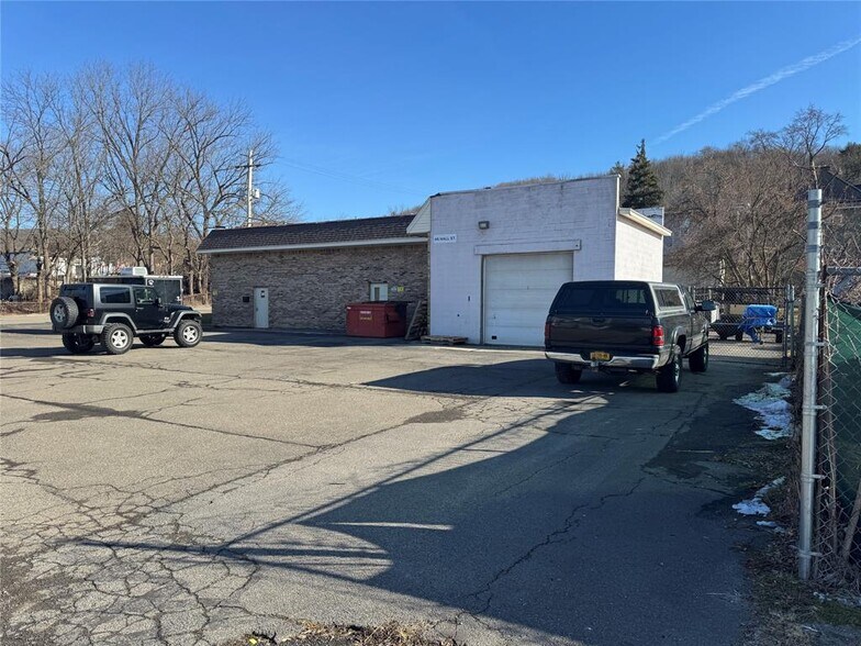 More Photos Of 46 Hall St, Binghamton Office For Sale