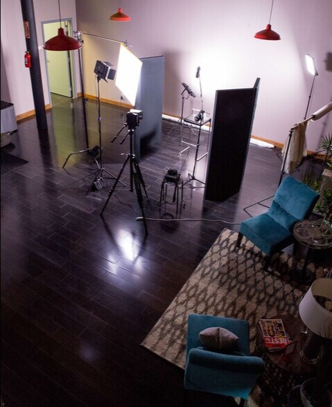 More Photos Of 3143 W 33rd St, Cleveland Loft Creative Space For Lease