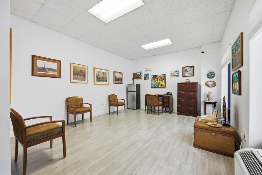 More Photos Of 30924 Suneagle Dr, Mount Dora Warehouse For Sale