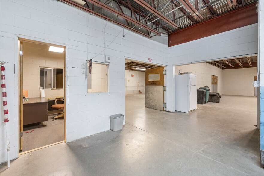 More Photos Of 888 Antler Dr, Casper Warehouse For Sale