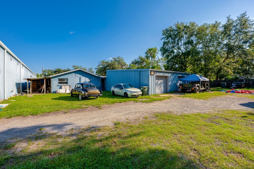 More Photos Of 865 Orange Ave, Daytona Beach Warehouse For Sale
