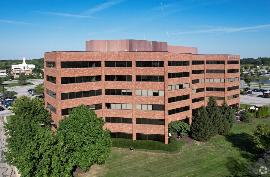 More Photos Of 11590 N Meridian St, Carmel Office For Lease