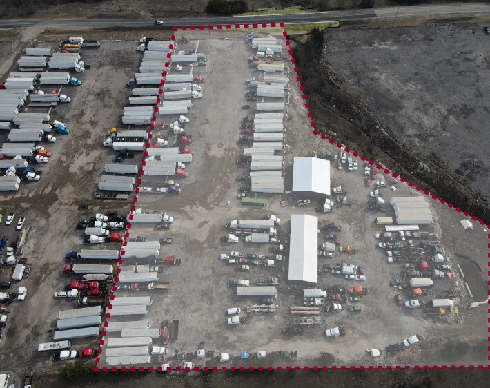 More Photos Of 1347 Malloy Bridge Rd, Ferris Truck Terminal For Sale