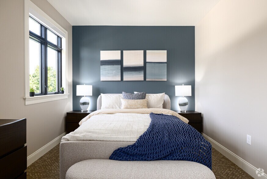 More Photos Of 920-924 Farmington Ave, West Hartford Apartments For Lease