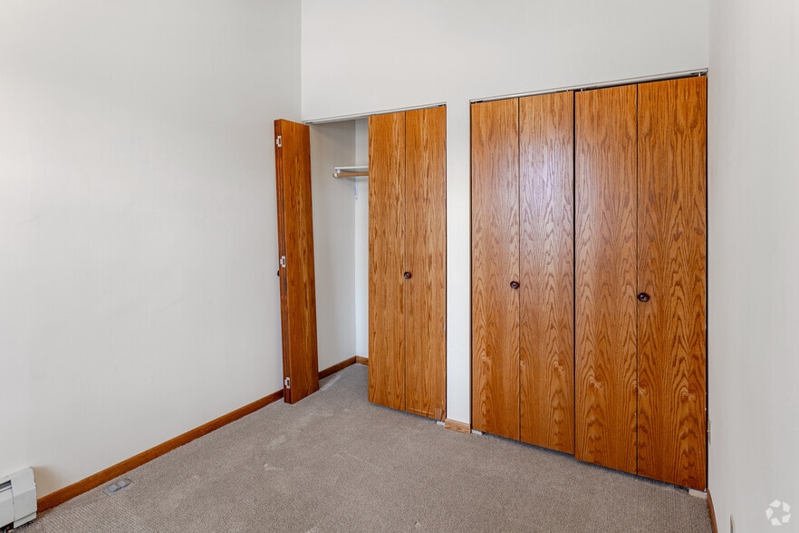 More Photos Of 1009 Park Ave, Minneapolis Apartments For Sale