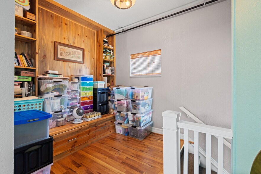 More Photos Of 321 Main St, Longmont General Retail For Sale