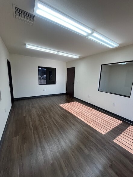 More Photos Of 12343-12357 Rush St, South El Monte Warehouse For Lease