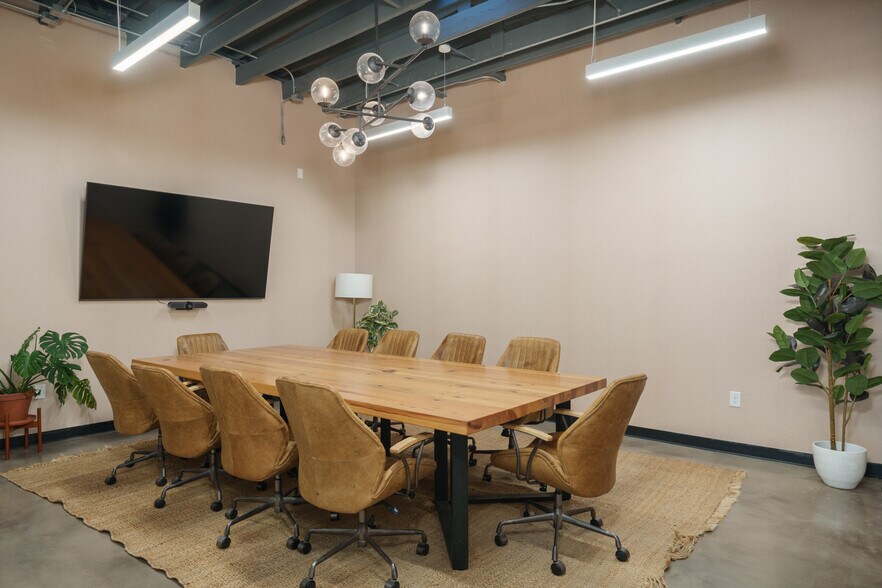 More Photos Of 1201 E Cesar Chavez St E, Austin Coworking Space
