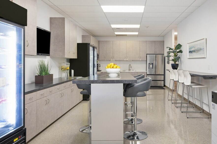 More Photos Of 120 Vantis, Aliso Viejo Coworking Space