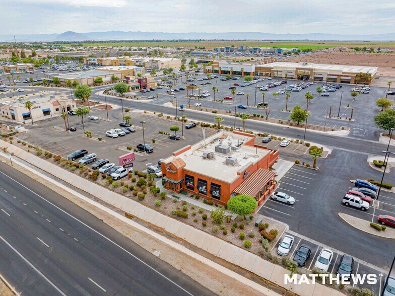 More Photos Of 2421 Cottonwood Dr, El Centro Restaurant For Sale