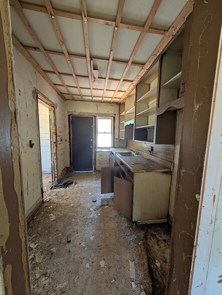 More Photos Of 101 N 7th St, Ponca City Multifamily For Sale