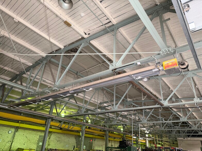 More Photos Of 816 N Milan St, Canal Fulton Warehouse For Sale