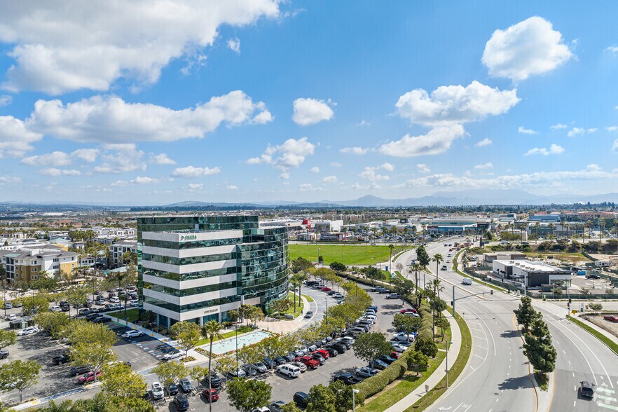 More Photos Of 1000 Town Center Dr, Oxnard Office For Lease