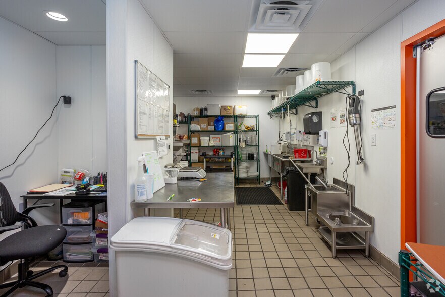 More Photos Of 4676 E Grant Rd, Tucson Fast Food For Sale