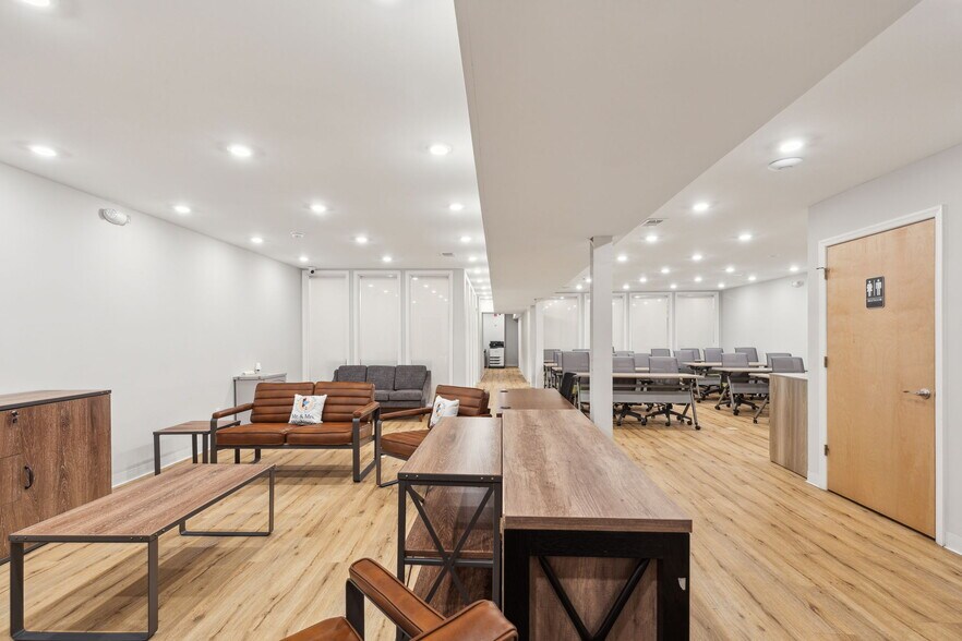 More Photos Of 6713 Ogontz Ave, Philadelphia Office For Lease