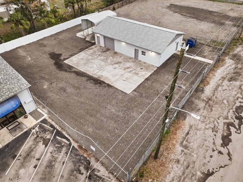 More Photos Of 6129 Siesta Ln, Port Richey Warehouse For Lease