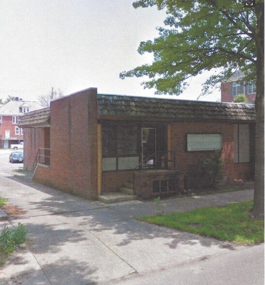 More Photos Of 416 Front St, Marietta Health Club For Lease