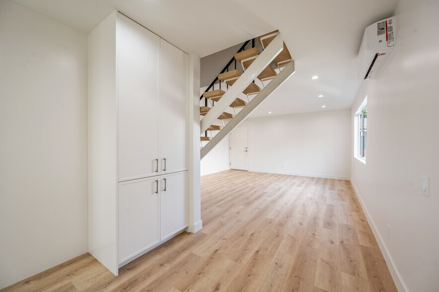 More Photos Of 4311-4315 Eagle Rock Blvd, Los Angeles Storefront Retail Residential For Sale