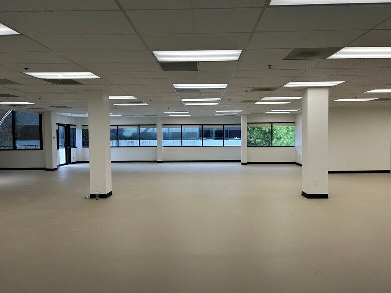 More Photos Of 6001 Bristol Pky, Culver City Office For Lease