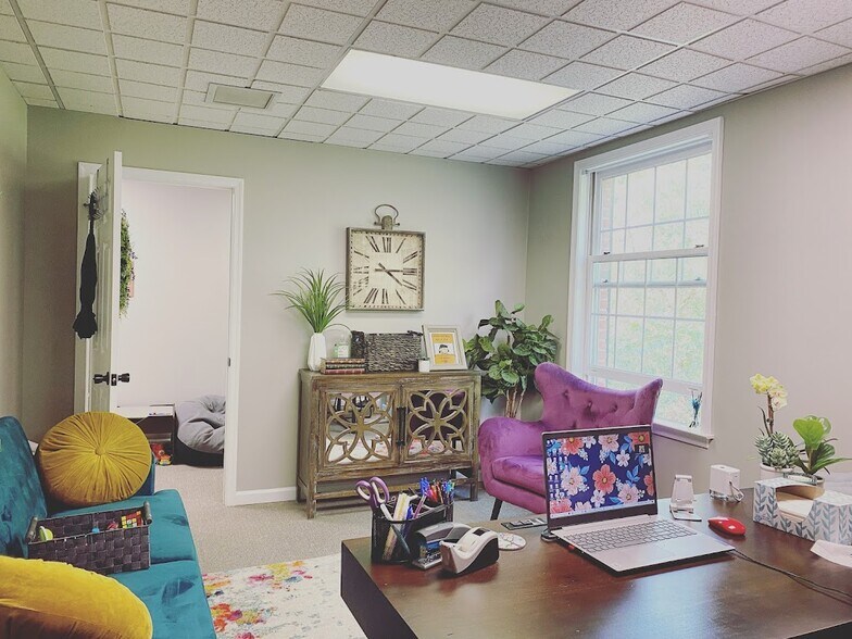 More Photos Of 110 Hopewell Rd, Downingtown Medical For Lease