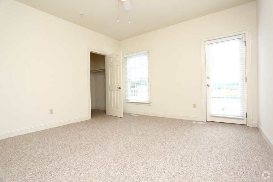 More Photos Of 1005 Heathercroft Cir, Crozet Apartments For Lease