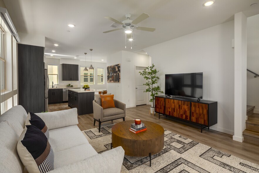 More Photos Of 1771 W Blake Ave, Los Angeles Apartments For Lease